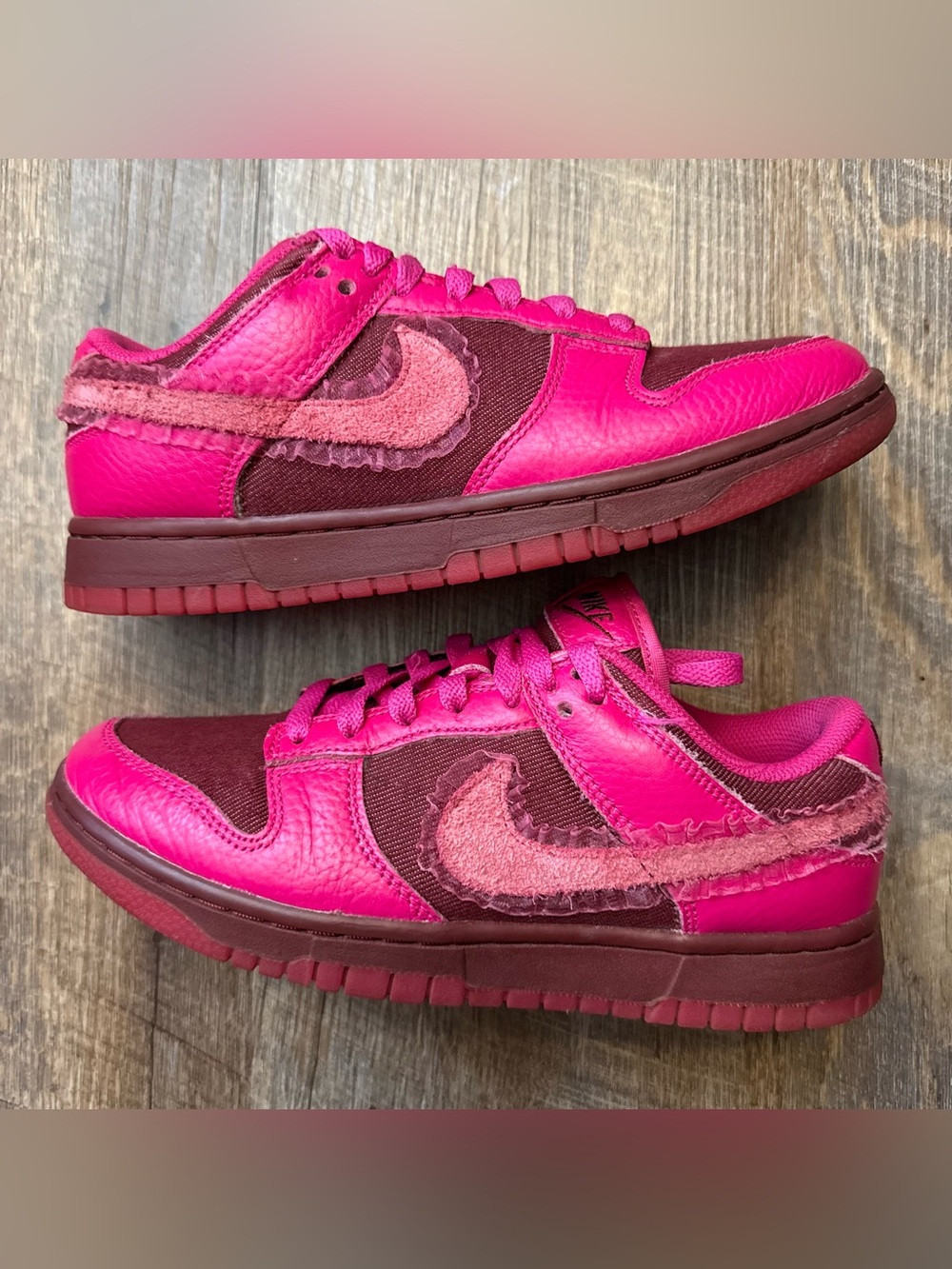 Nike Dunk Low Valentine’s Day Pink Wmns Women’s Size 7.5 Sneakers DQ9324-600